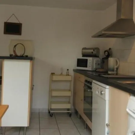 Izon, 2 Pièces, 2 Personnes - Fr-1-440-185