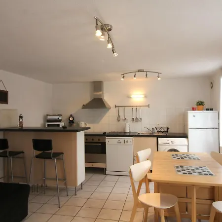 Izon, 2 Pièces, 2 Personnes - Fr-1-440-185 Casa vacanze