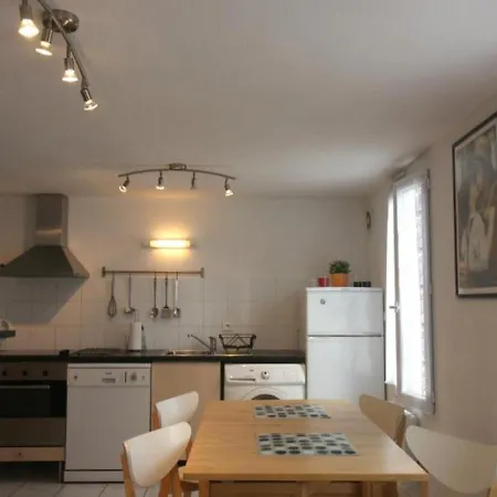 Izon, 2 Pièces, 2 Personnes - Fr-1-440-185 * Izon